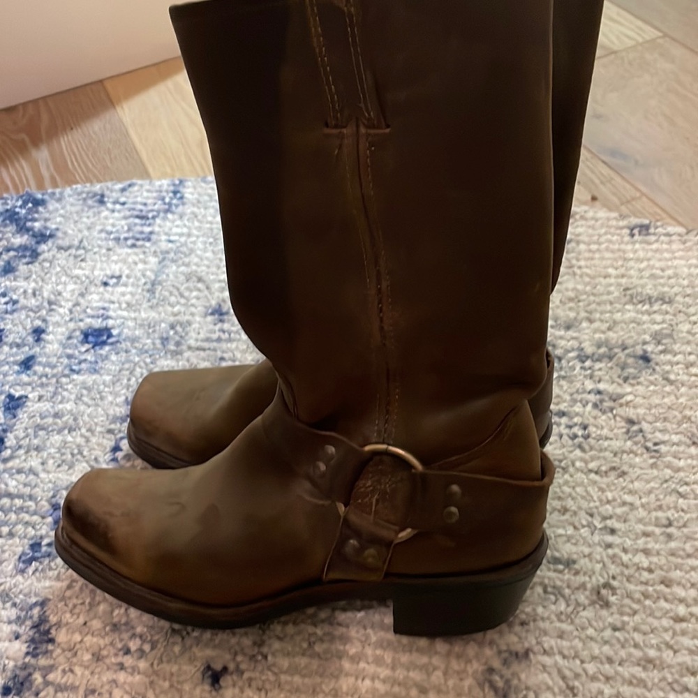Frye Harness 12R boot, size 7.5 in tan
